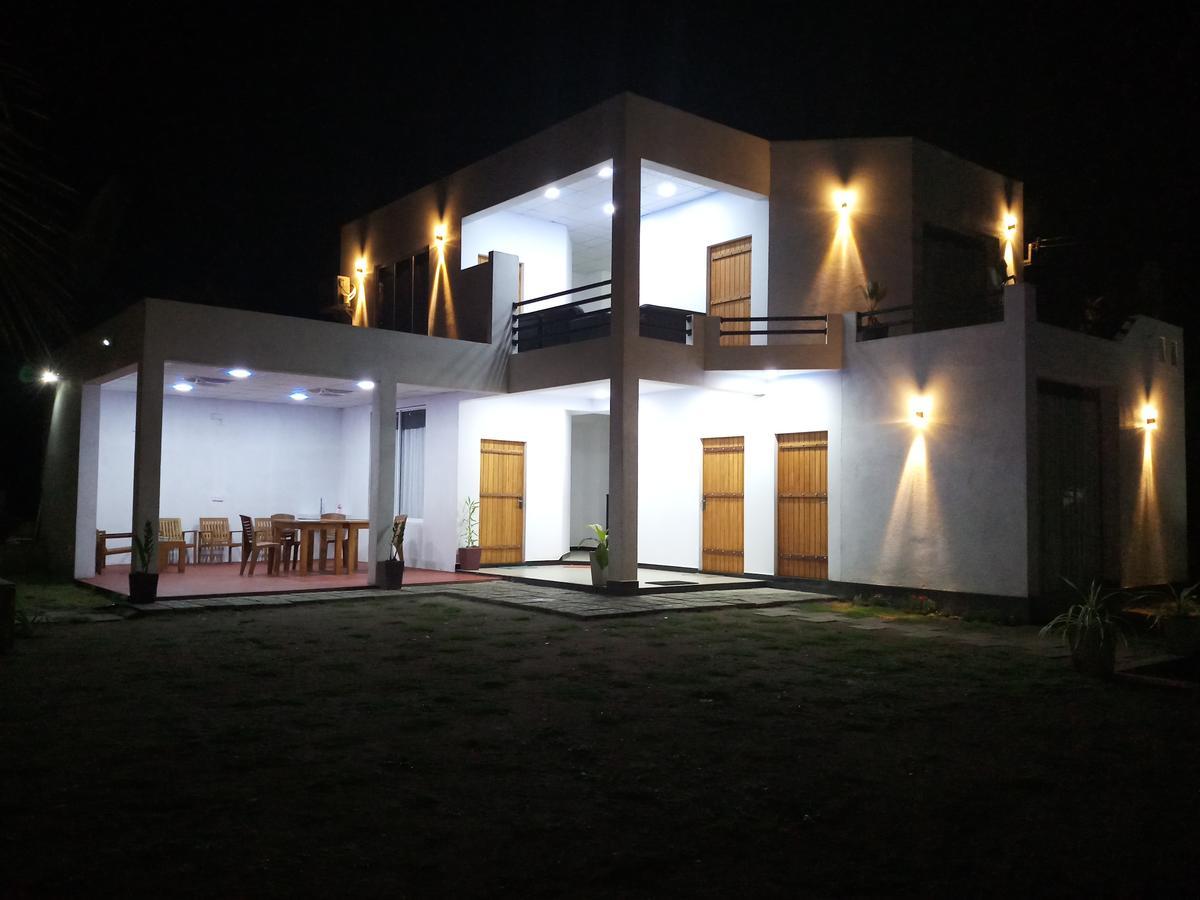 Hotel Cassia Uda Walawe Extérieur photo