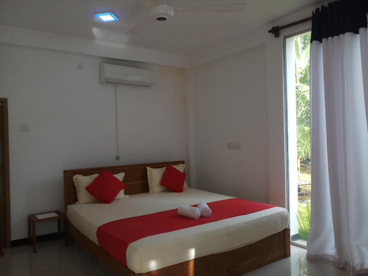 Hotel Cassia Uda Walawe Extérieur photo